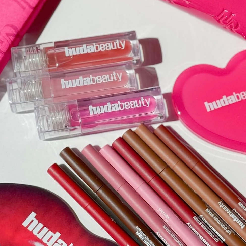 Hot Rare Lip Gloss Multicolor  - Huda Beauty Makeup Bag ulasan dan harga